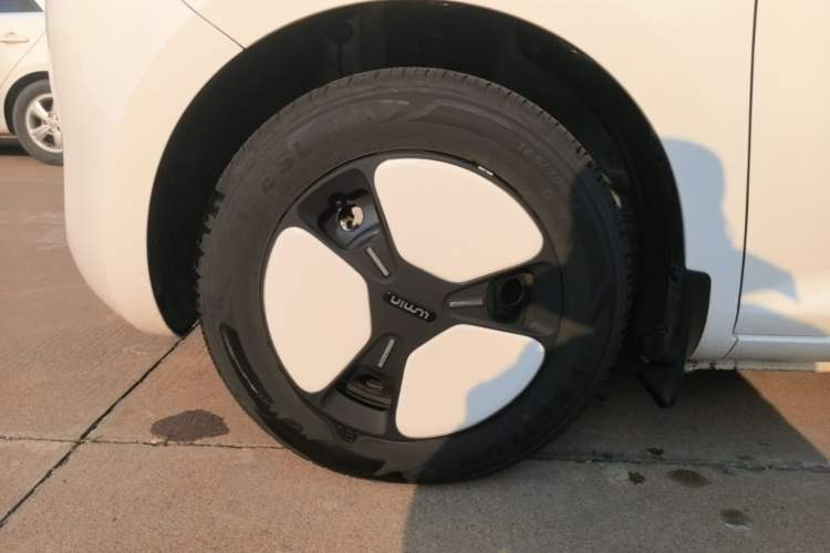 Used CHANGAN NEVO Lumin 2025 205km Refreshing Edition Left Front Wheel Hub