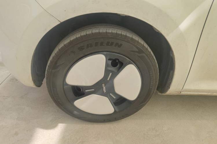 Used CHANGAN NEVO Lumin 2025 301km Honey Dew Edition Left Front Wheel Hub