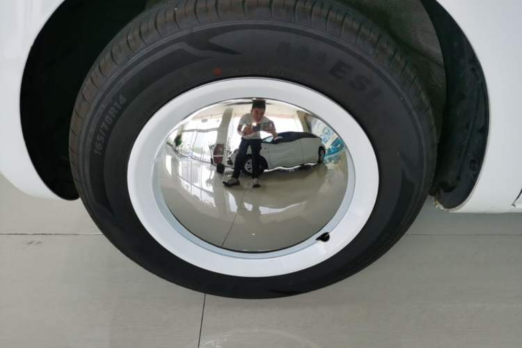 Used CHANGAN NEVO Lumin 2025 205 km Xiangqin Version Left Front Wheel Hub