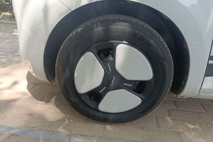 Used CHANGAN NEVO Lumin 2025 205 km Xiangqin Version Left Front Wheel Hub