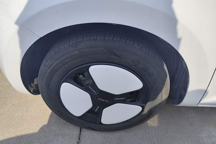 Used CHANGAN NEVO Lumin 2025 205 km Xiangqin Version Left Front Wheel Hub