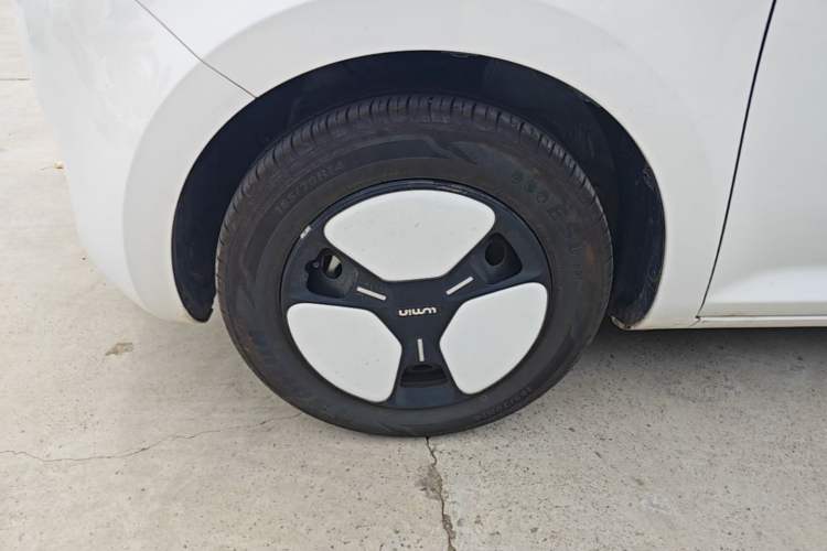 Used CHANGAN NEVO Lumin 2025 205 km Xiangqin Version Left Front Wheel Hub