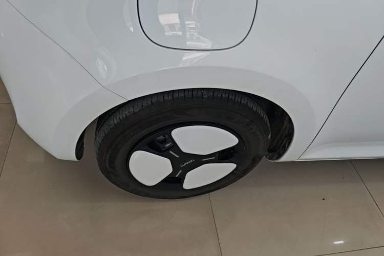 Used CHANGAN NEVO Lumin 2025 205 km Xiangqin Version Left Front Wheel Hub