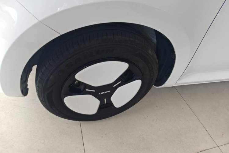 Used CHANGAN NEVO Lumin 2025 205 km Xiangqin Version Left Front Wheel Hub