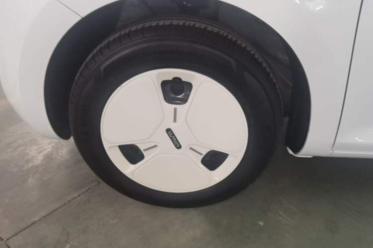 Used CHANGAN NEVO Lumin 2025 205km Refreshing Edition Left Front Wheel Hub