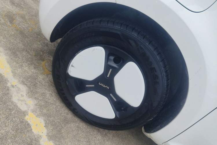 Used CHANGAN NEVO Lumin 2025 205 km Xiangqin Version Left Front Wheel Hub