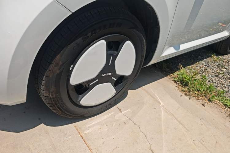 Used CHANGAN NEVO Lumin 2025 205 km Xiangqin Version Left Front Wheel Hub