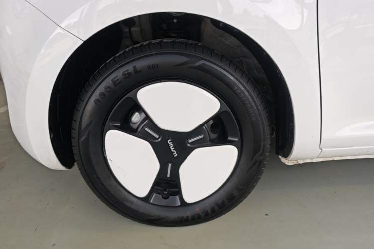 Used CHANGAN NEVO Lumin 2025 205 km Xiangqin Version Left Front Wheel Hub