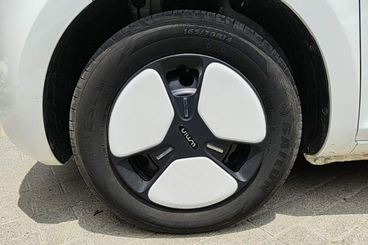 Used CHANGAN NEVO Lumin 2025 205 km Xiangqin Version Left Front Wheel Hub