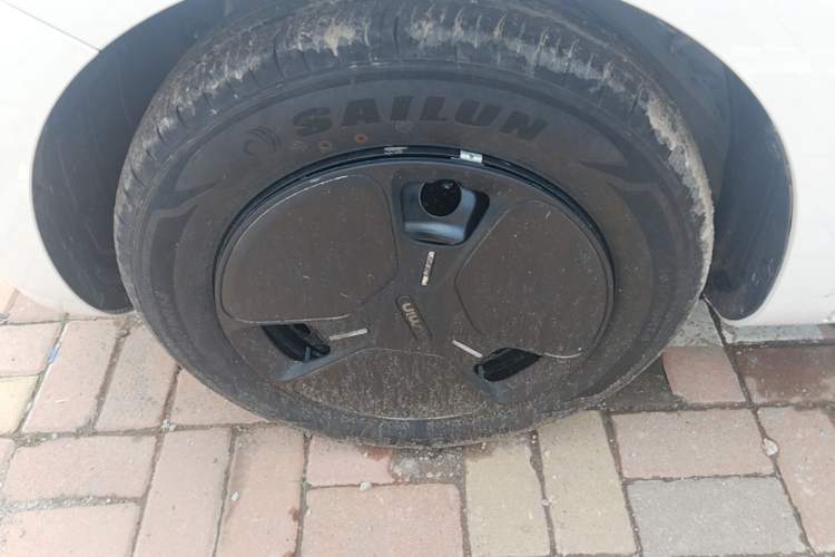 Used CHANGAN NEVO Lumin 2025 205 km Xiangqin Version Left Front Wheel Hub