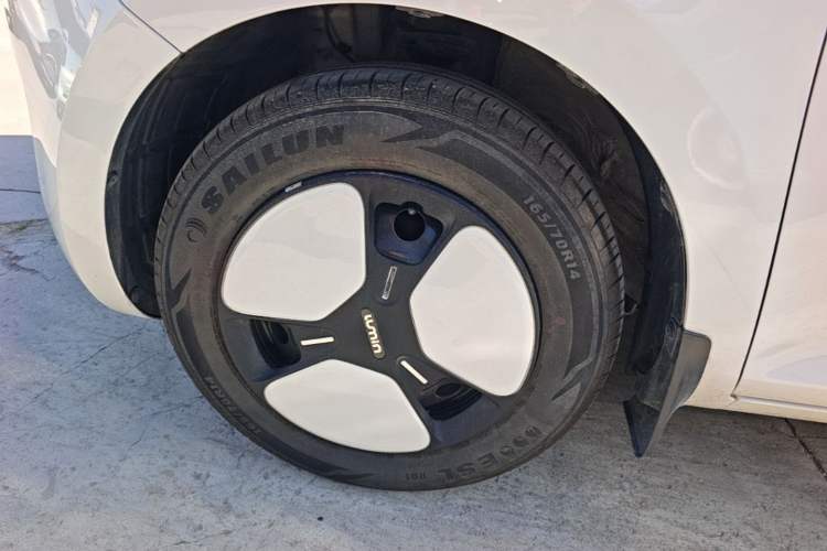 Used CHANGAN NEVO Lumin 2025 205 km Xiangqin Version Left Front Wheel Hub