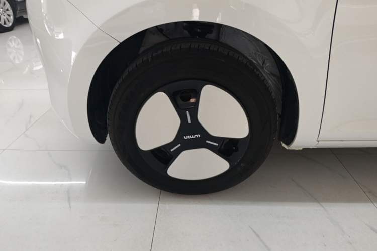 Used CHANGAN NEVO Lumin 2025 301km Honey Dew Edition Left Front Wheel Hub