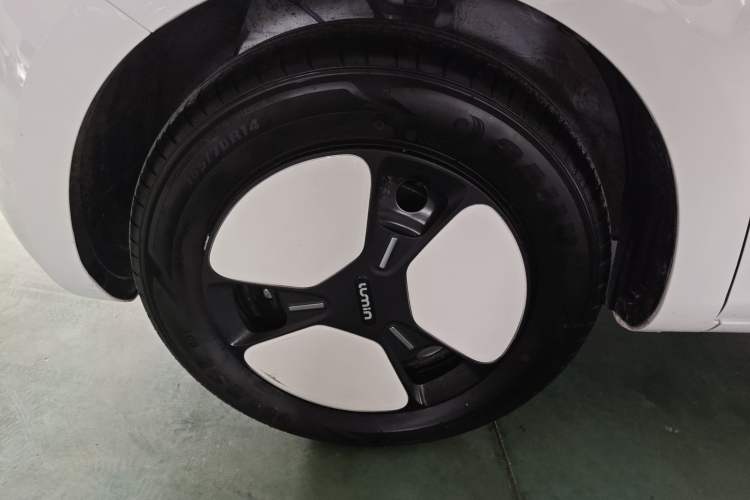Used CHANGAN NEVO Lumin 2025 205 km Xiangqin Version Left Front Wheel Hub
