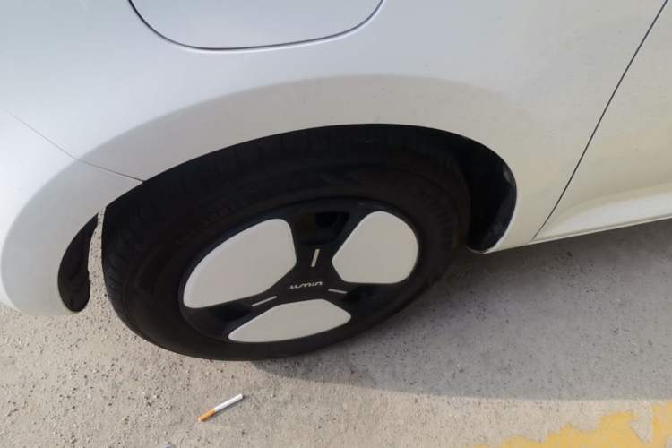 Used CHANGAN NEVO Lumin 2025 205 km Xiangqin Version Left Front Wheel Hub