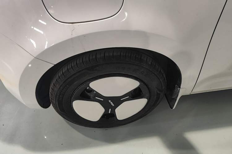 Used CHANGAN NEVO Lumin 2025 205 km Xiangqin Version Left Front Wheel Hub