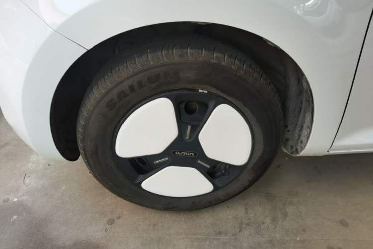 Used CHANGAN NEVO Lumin 2025 205 km Xiangqin Version Left Front Wheel Hub