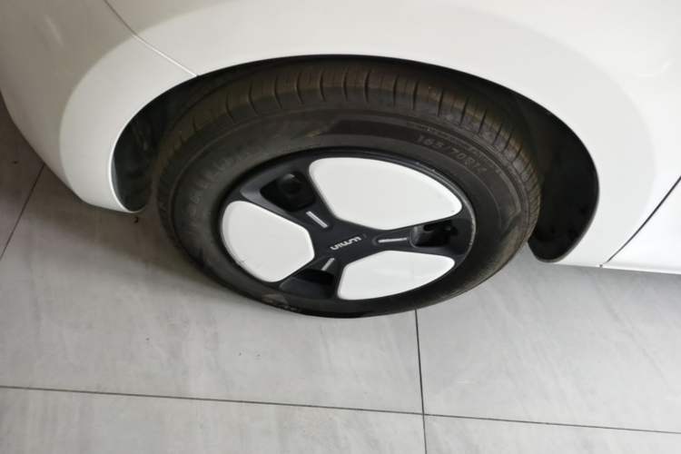 Used CHANGAN NEVO Lumin 2025 205 km Xiangqin Version Left Front Wheel Hub