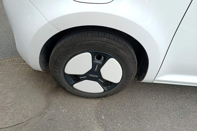 Used CHANGAN NEVO Lumin 2025 205 km Xiangqin Version Left Front Wheel Hub