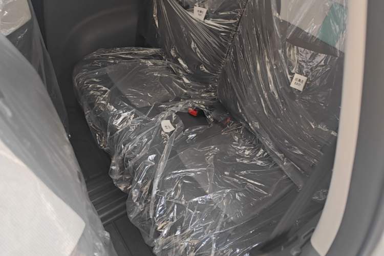 Used CHANGAN NEVO Lumin 2025 205 km Xiangqin Version Left Rear Seat