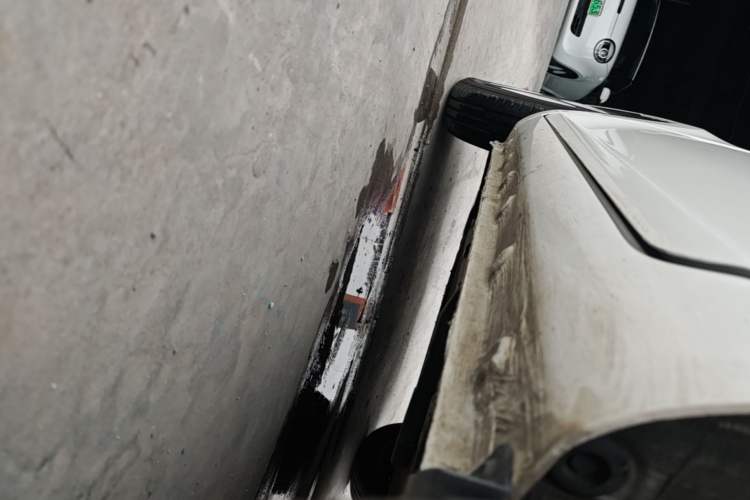 Used CHANGAN NEVO Lumin 2025 301km Honey Dew Edition Left Side Sill