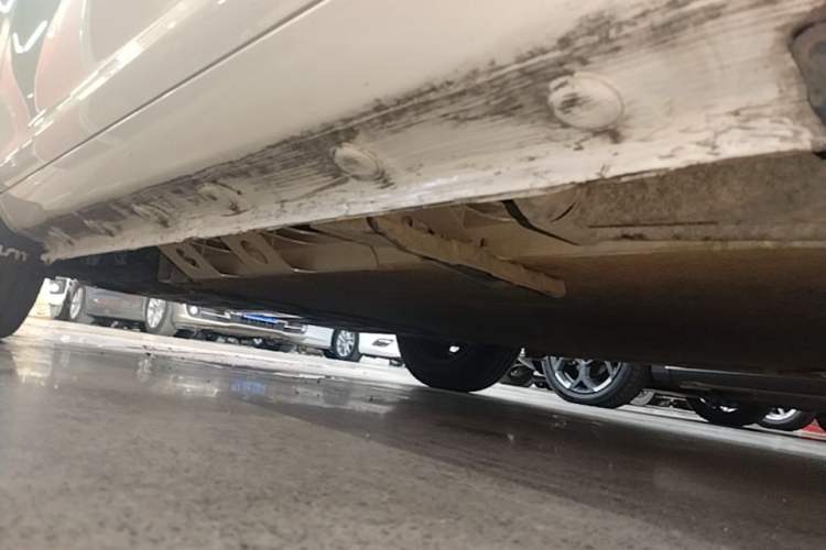 Used CHANGAN NEVO Lumin 2025 301km Honey Dew Edition Left Side Sill