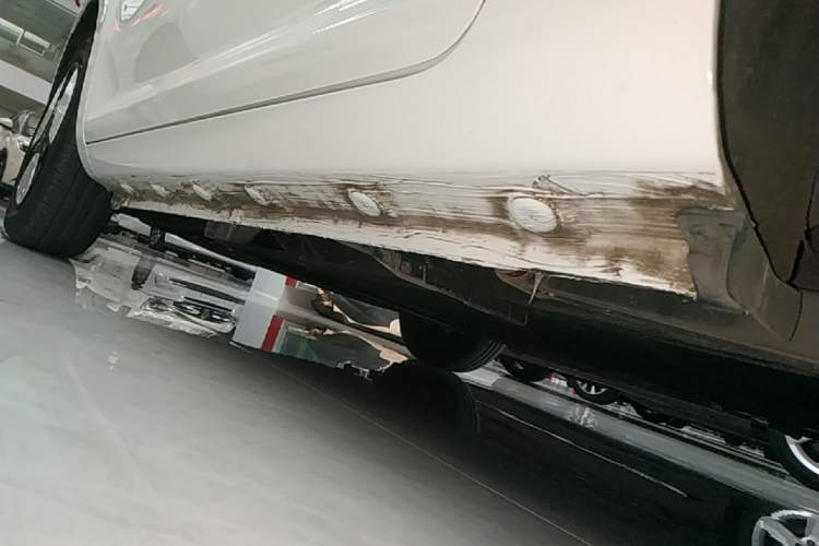 Used CHANGAN NEVO Lumin 2025 205 km Xiangqin Version Left Side Sill