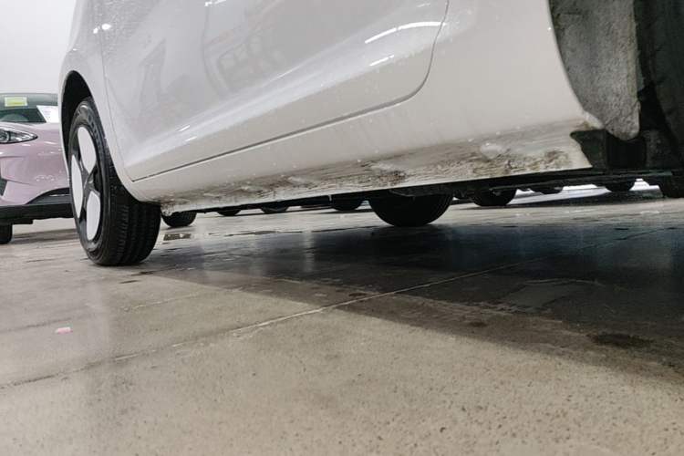 Used CHANGAN NEVO Lumin 2025 205 km Xiangqin Version Left Side Sill