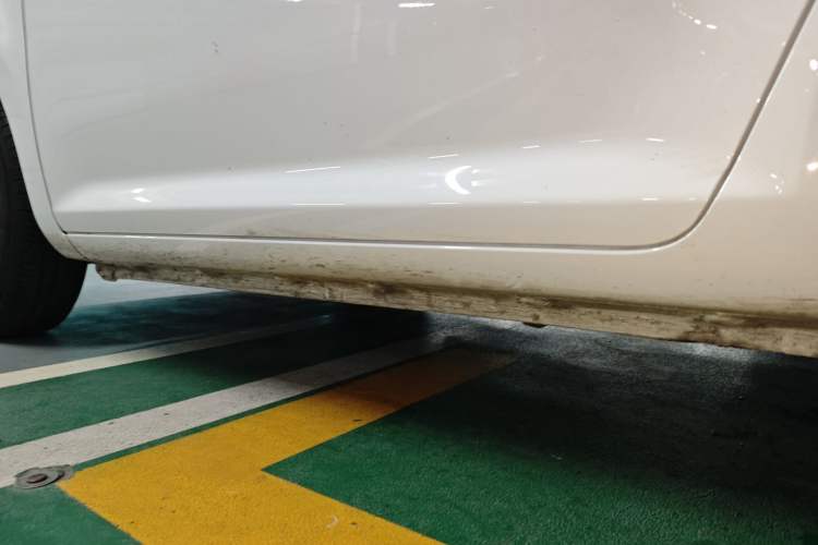 Used CHANGAN NEVO Lumin 2025 205 km Xiangqin Version Left Side Sill