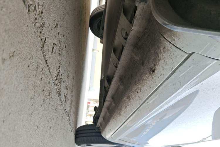 Used CHANGAN NEVO Lumin 2025 301km Honey Dew Edition Left Side Sill