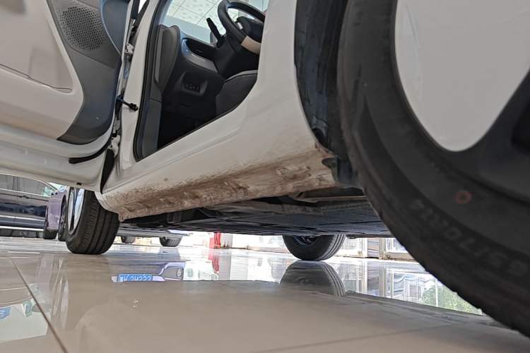 Used CHANGAN NEVO Lumin 2025 205 km Xiangqin Version Left Side Sill