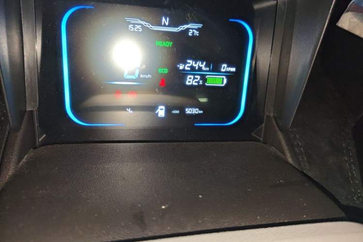 Used CHANGAN NEVO Lumin 2025 301km Honey Dew Edition Odometer Close Up