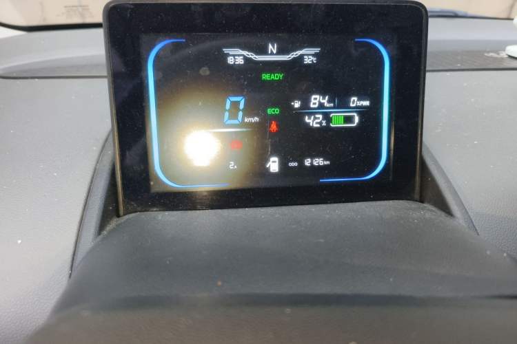 Used CHANGAN NEVO Lumin 2025 205 km Xiangqin Version Odometer Close Up