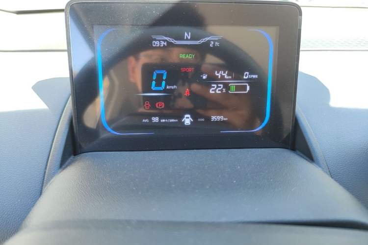 Used CHANGAN NEVO Lumin 2025 205 km Xiangqin Version Odometer Close Up