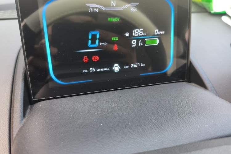 Used CHANGAN NEVO Lumin 2025 205 km Xiangqin Version Odometer Close Up