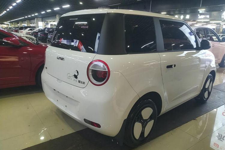 Used CHANGAN NEVO Lumin 2025 205 km Xiangqin Version Rear Right 45 Deg