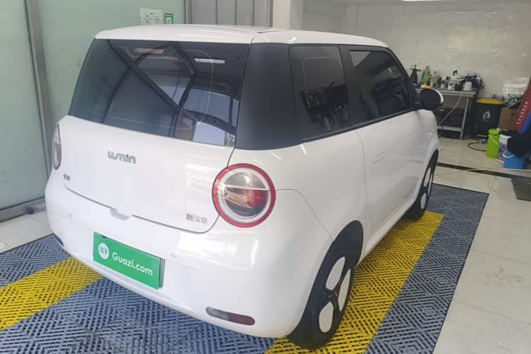 Used CHANGAN NEVO Lumin 2025 205 km Xiangqin Version Rear Right 45 Deg
