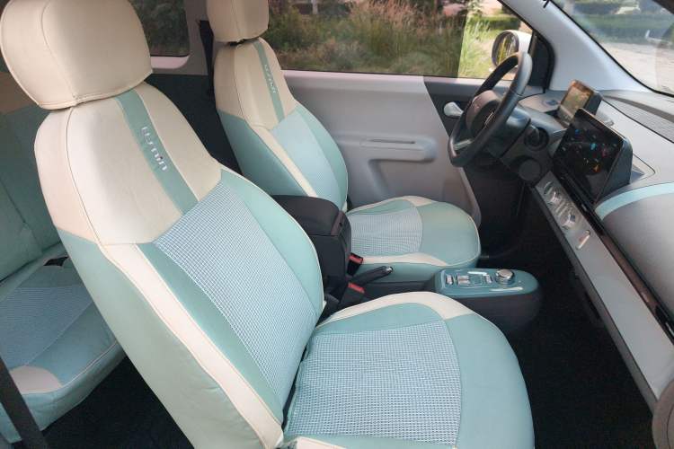 Used CHANGAN NEVO Lumin 2025 205km Refreshing Edition Right Front Seat