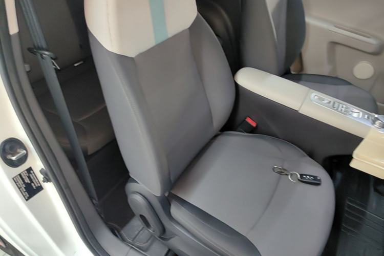 Used CHANGAN NEVO Lumin 2025 205 km Xiangqin Version Right Front Seat
