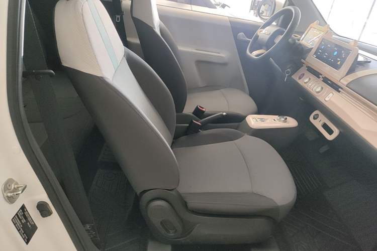 Used CHANGAN NEVO Lumin 2025 205km Refreshing Edition Right Front Seat