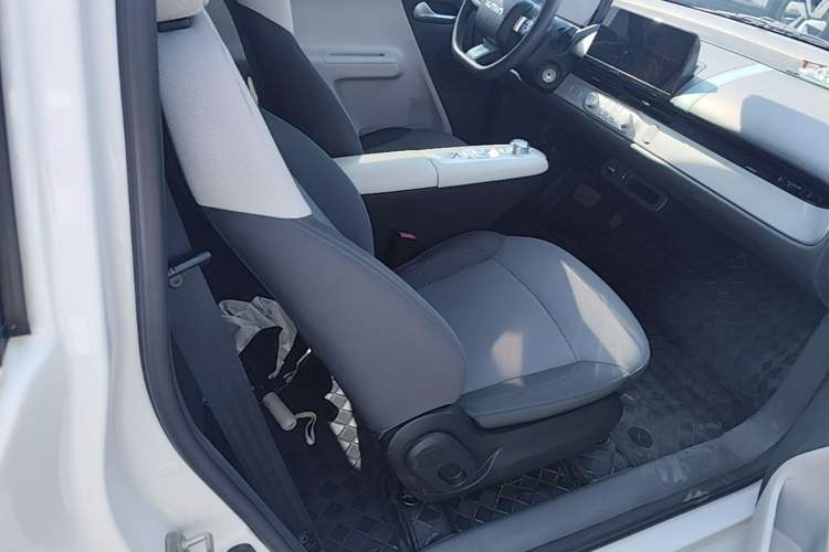 Used CHANGAN NEVO Lumin 2025 205 km Xiangqin Version Right Front Seat