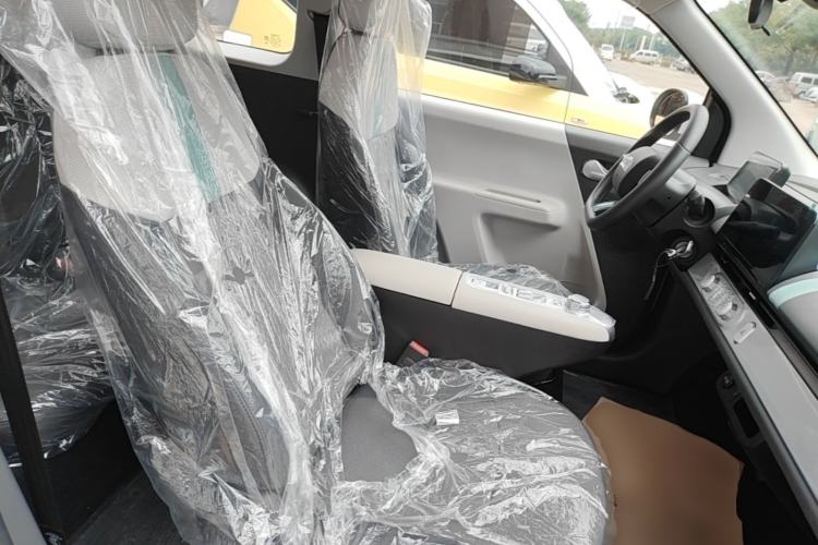 Used CHANGAN NEVO Lumin 2025 205 km Xiangqin Version Right Front Seat