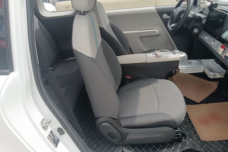 Used CHANGAN NEVO Lumin 2025 205 km Xiangqin Version Right Front Seat