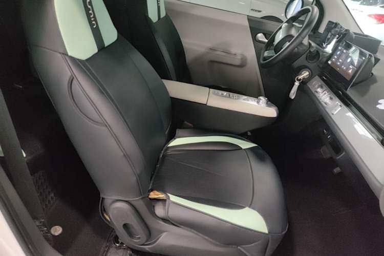 Used CHANGAN NEVO Lumin 2025 205 km Xiangqin Version Right Front Seat