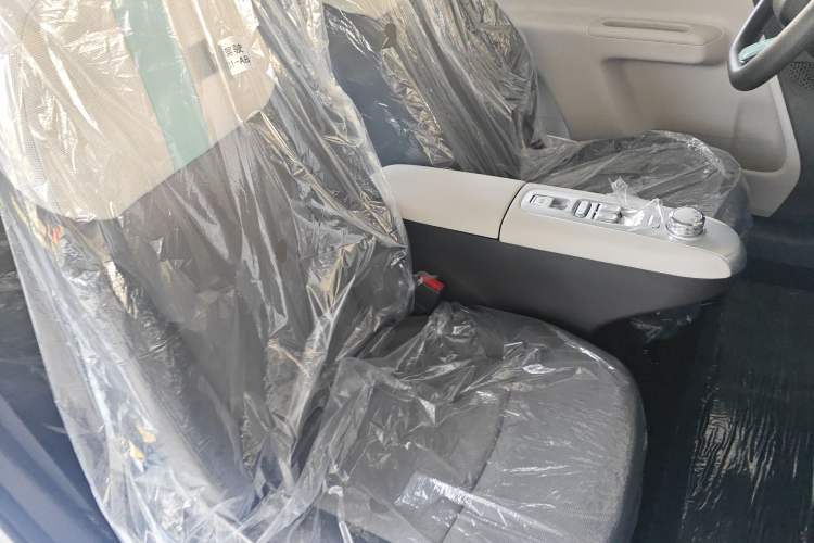 Used CHANGAN NEVO Lumin 2025 205 km Xiangqin Version Right Front Seat