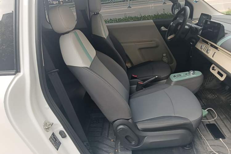 Used CHANGAN NEVO Lumin 2025 205km Refreshing Edition Right Front Seat