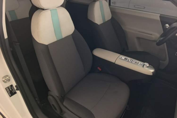 Used CHANGAN NEVO Lumin 2025 205 km Xiangqin Version Right Front Seat