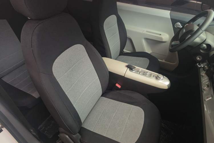 Used CHANGAN NEVO Lumin 2025 205 km Xiangqin Version Right Front Seat