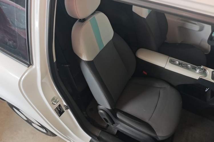 Used CHANGAN NEVO Lumin 2025 205 km Xiangqin Version Right Front Seat