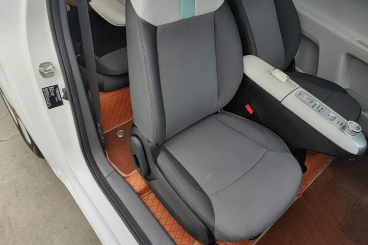 Used CHANGAN NEVO Lumin 2025 205 km Xiangqin Version Right Front Seat