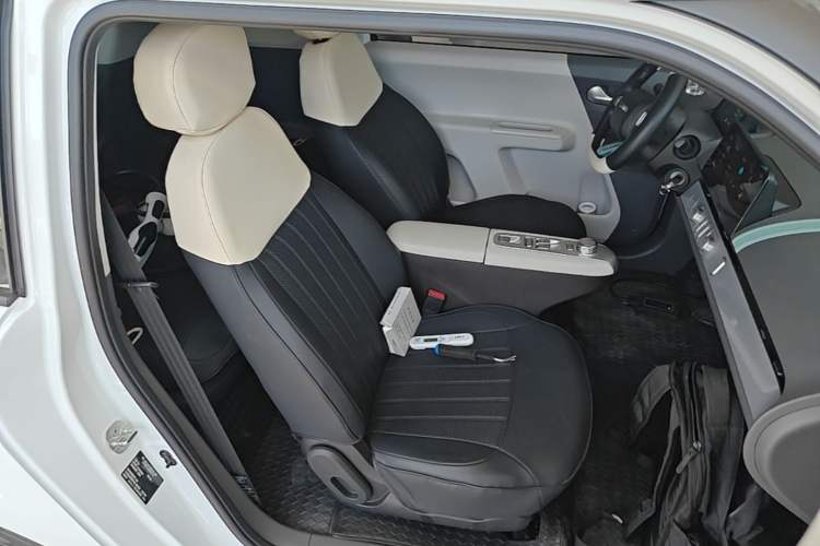 Used CHANGAN NEVO Lumin 2025 205 km Xiangqin Version Right Front Seat